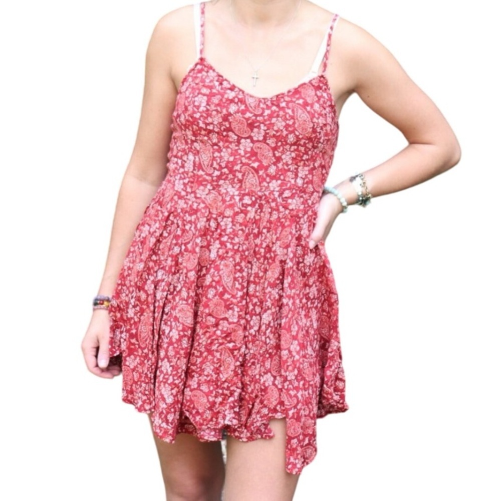 Forever 21 Bohemian Lace Up Back Spaghetti Strap Red Paisley Dress Sz S